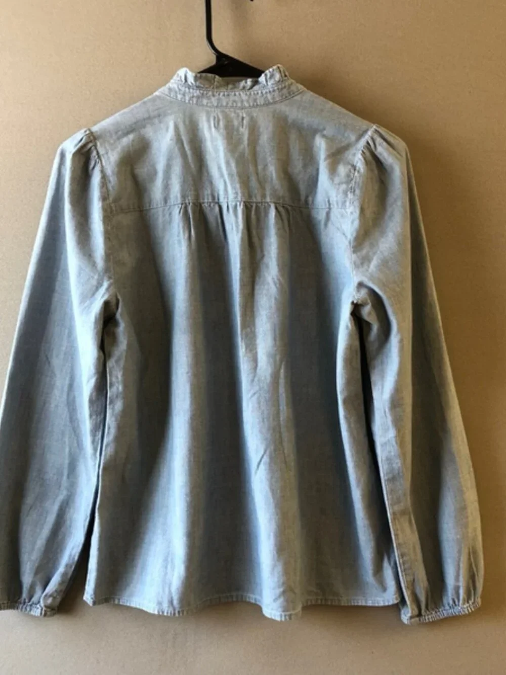 J Crew Ruffle Neck blouse Small - Picture 4 of 7